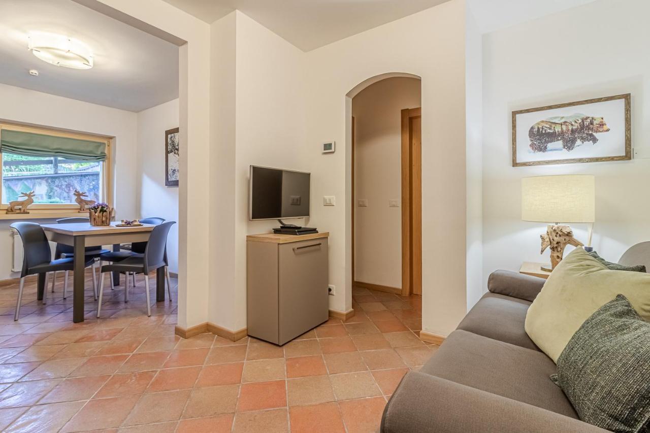 Suite Italy Pinzolo Due Giustino Екстериор снимка
