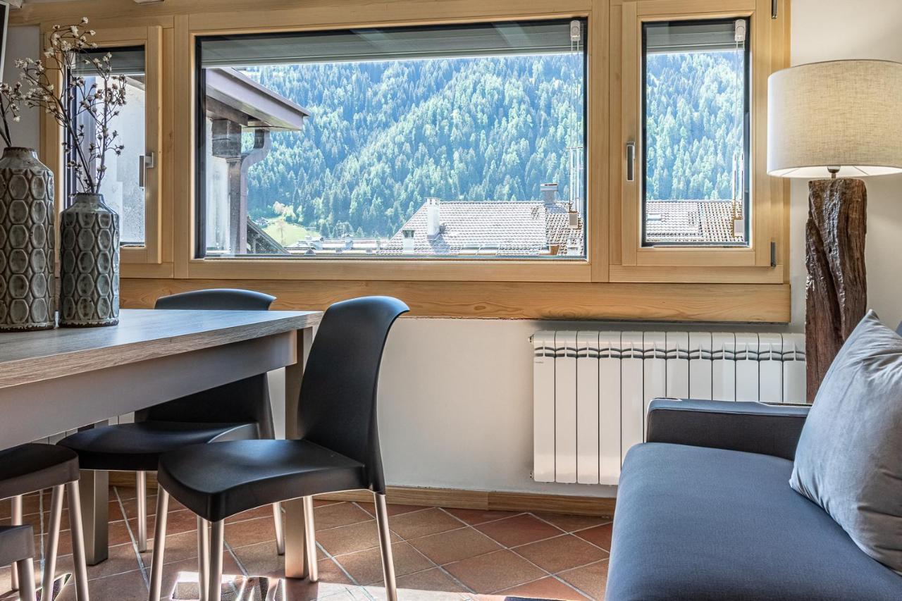 Suite Italy Pinzolo Due Giustino Екстериор снимка