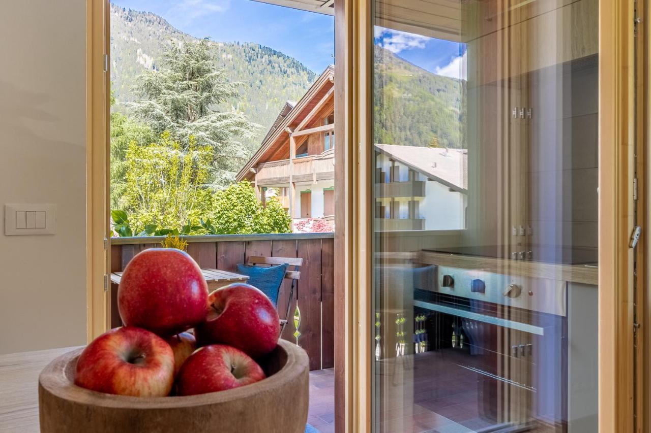 Suite Italy Pinzolo Due Giustino Екстериор снимка