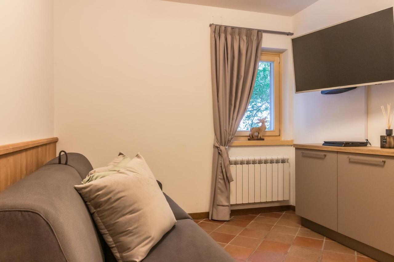Suite Italy Pinzolo Due Giustino Екстериор снимка