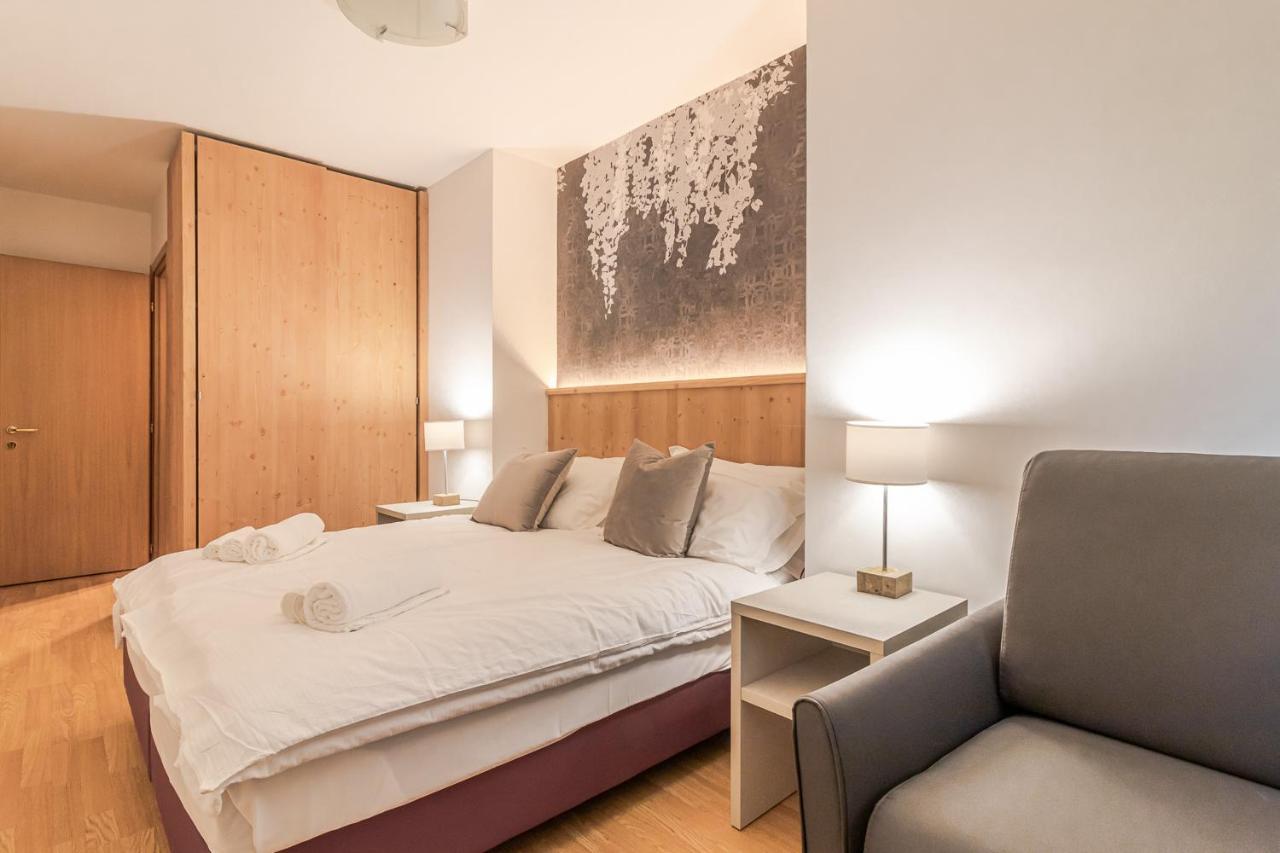 Suite Italy Pinzolo Due Giustino Екстериор снимка